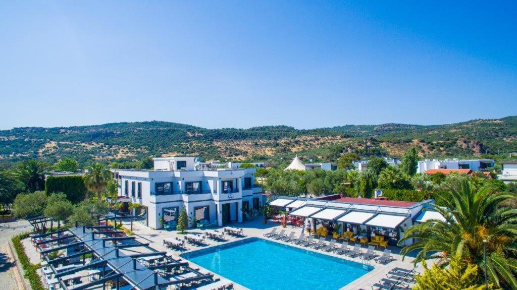 Club Kavala Beach Hotel Assos Exteriör bild