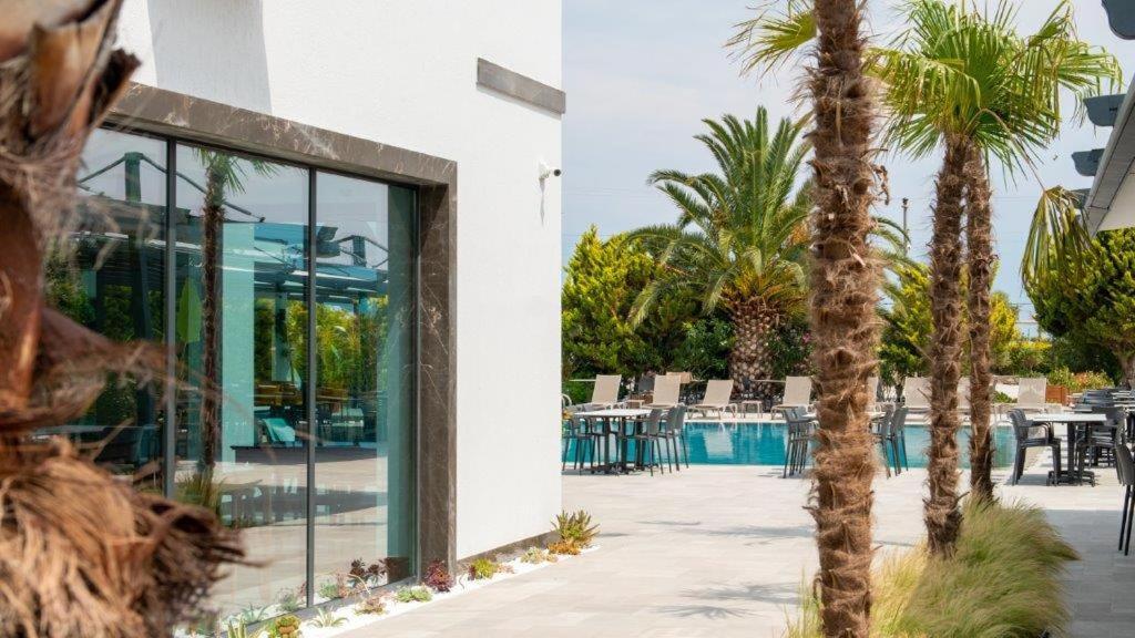 Club Kavala Beach Hotel Assos Exteriör bild