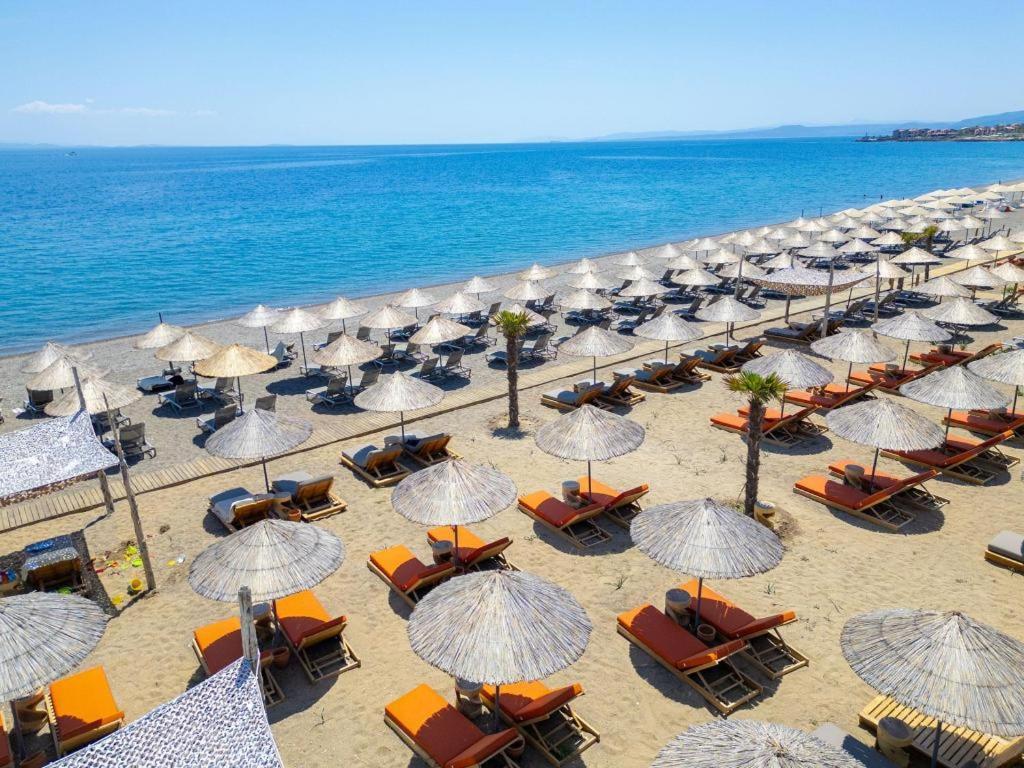 Club Kavala Beach Hotel Assos Exteriör bild